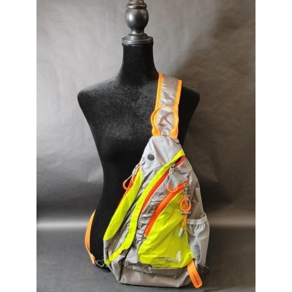 SEEU Sling Bag Backpack, Ultralight Shoulder/Chest Bag NWOT SEE FULL DESCRIPTION